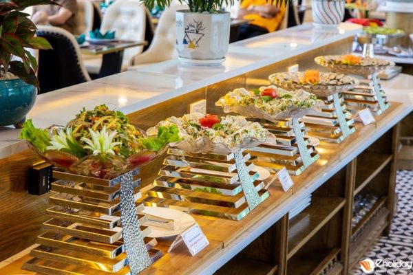 Du Thuyen Halong Heritage Luxury Buffet