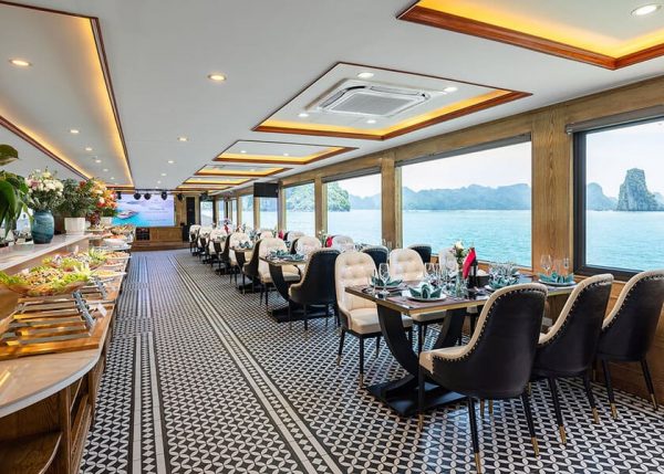 Du Thuyền Halong Heritage Luxury Bữa Trưa