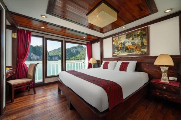 Du Thuyền Indochina Sails Cruise Hạ Long Deluxe Có Ban Công