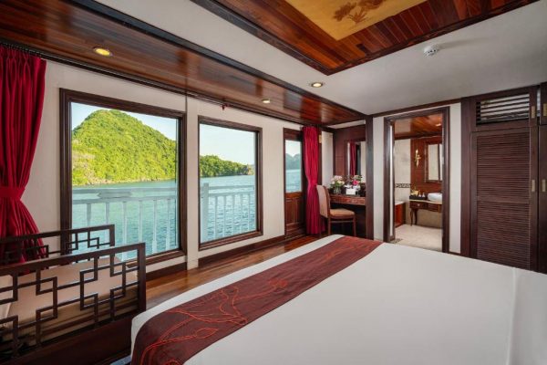 Du Thuyền Indochina Sails Cruise Hạ Long Phòng President Suite