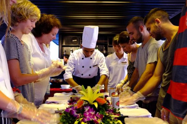 Du Thuyền Mila Hạ Long Cooking Class