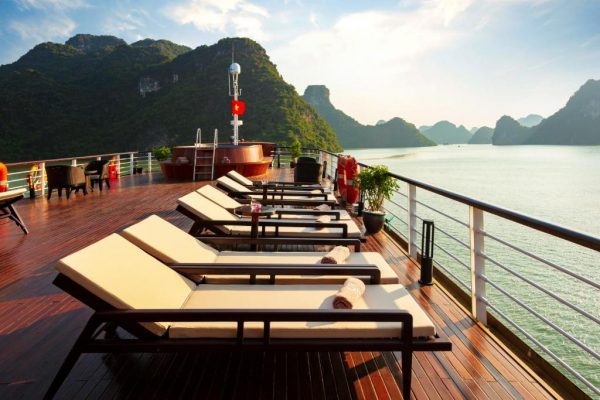 Du Thuyền Orchid Premium Cruise Hạ Long Sundeck