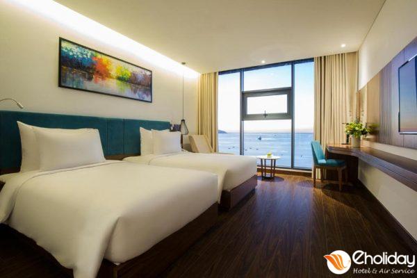 Khách Sạn Maximilan Đà Nẵng Beach Phòng Premier Deluxe Twin Nhìn Ra Biển