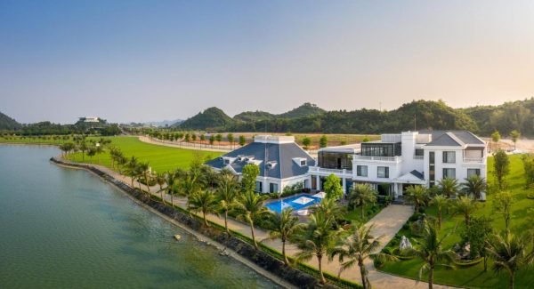 The Five Villas & Resort Ninh Bình.