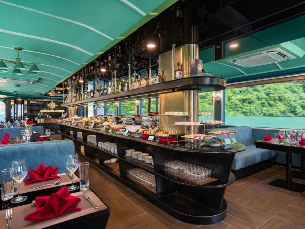 Amethyst Cruise Quầy Buffet