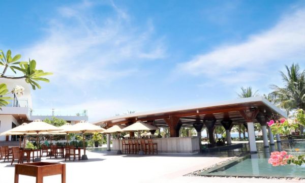 Cam Ranh Riviera Beach Resort Beach Bar