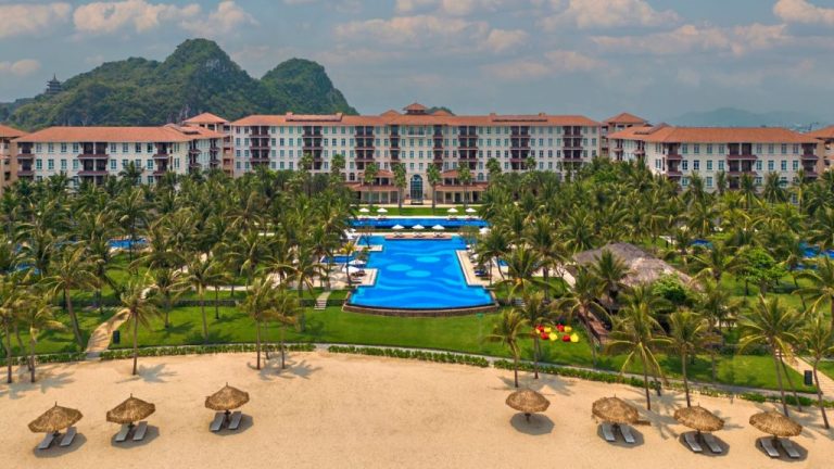 Đà Nẵng Marriott Resort & Spa, Non Nước Beach