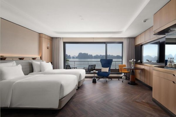 Du Thuyền 6 Sao Grand Pioneers Hạ Long (former Essence Grand) Ocean Suite Có Ban Công