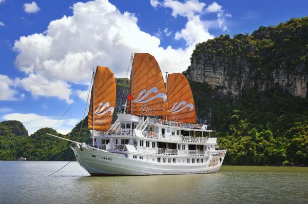 Du Thuyền Paradise Peak Cruise Hạ Long 5 Sao