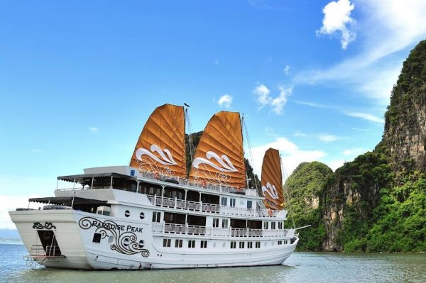 Du Thuyền Paradise Peak Cruise Hạ Long