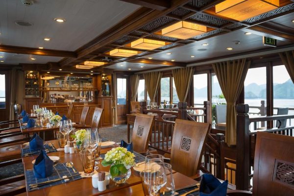 Du Thuyền Paradise Peak Cruise Hạ Long Nhà Hàng