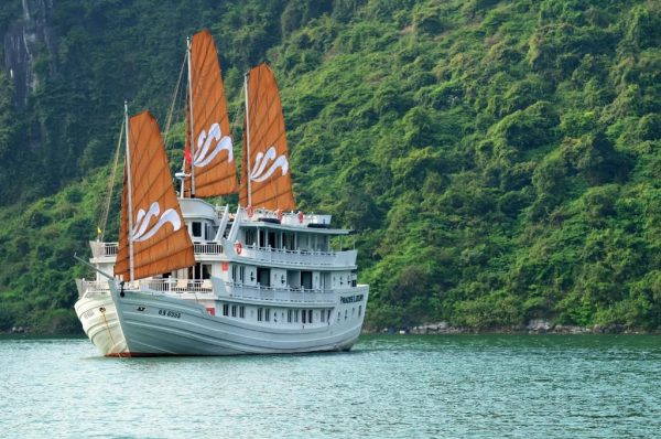 Du Thuyền Paradise Sails Cruise Tàu Gỗ