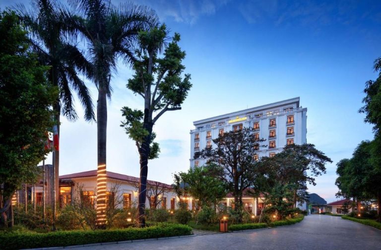 Hidden Charm Resort Ninh Bình