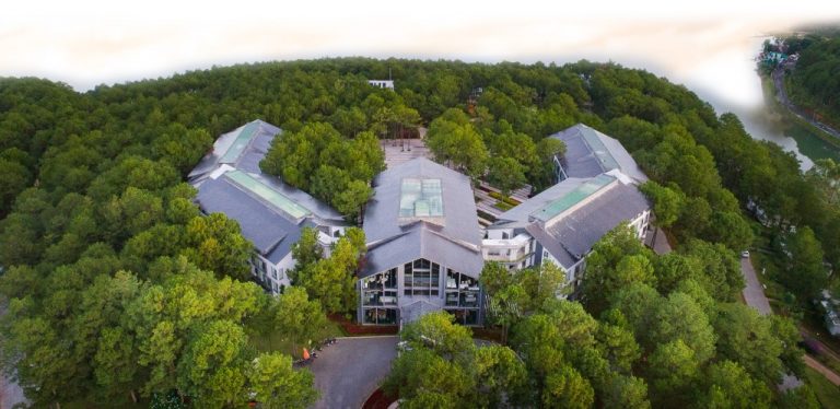 Terracotta Resort Đà Lạt, Hồ Tuyền Lâm