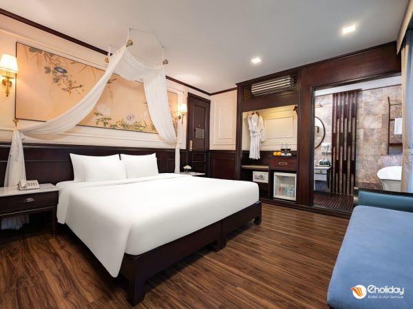 Amanda Luxury Cruise Senior Suite