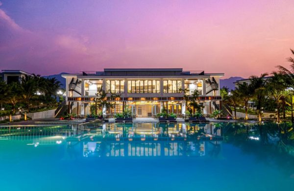 Lăng Cô Bay Retreat Nhà điều Hành