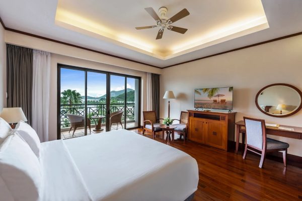 Vinpearl Resort Nha Trang Phòng Grand Deluxe Hướng Biển Giường đôi