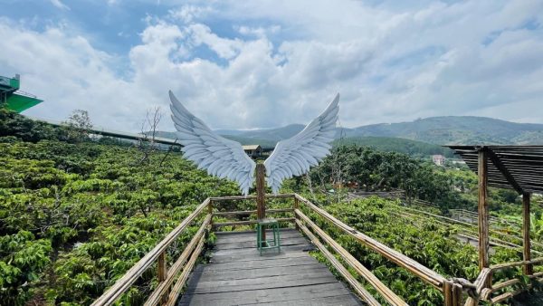 Mê Linh Coffee Garden.