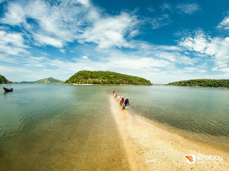 Tour Phú Yên 1 Ngày: Đảo Nhất Tự Sơn – Đồi Cát Từ Nham