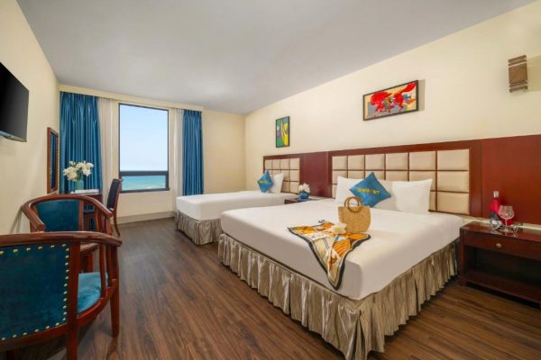 Khách Sạn Sea Front Đà Nẵng Phòng Deluxe 3 Người View Biển