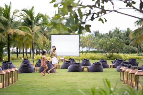 Melia Hồ Tràm Beach Resort Cinema Outside