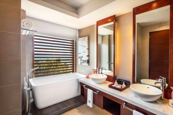 Angsana Lăng Cô Resort Huế Phòng Tắm