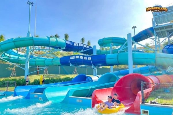 Cong Vien Nuoc Wonderland Water Park Nova World Phan Thiet Duong Truot Ong Nuoc