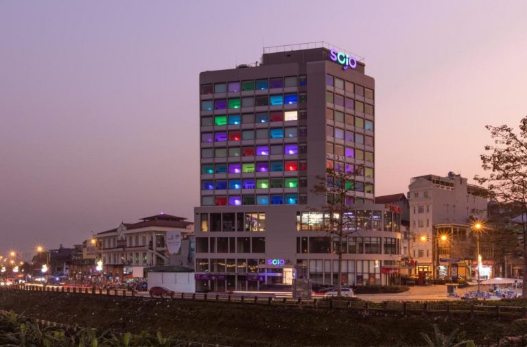 Tru by Hilton Lào Cai Riverside