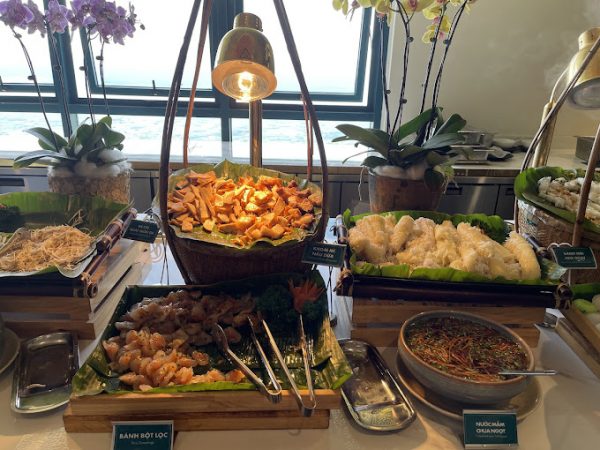 Buffet 5 Châu Núi Bà đen 2