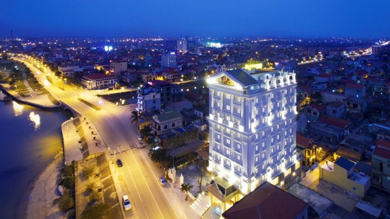 Khách sạn Riverside Quảng Bình