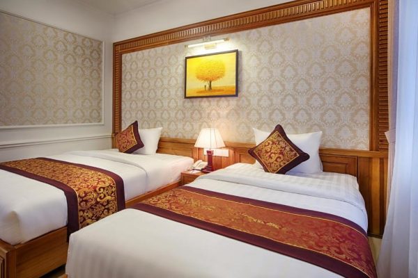 Khách Sạn Riverside Quảng Bình Phòng Deluxe