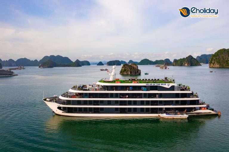 Du Thuyền Velar Of The Sea