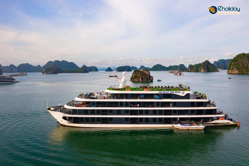 Du thuyền Velar Of The Sea Lan Hạ