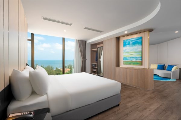 Khách Sạn Poseido Quảng Bình Phòng Suite Balcony Ocean View