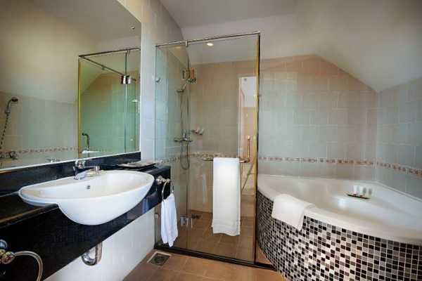 Mường Thanh Holiday Đà Lạt Phòng Deluxe 1
