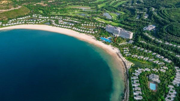 Nha Trang Marriott Resort & Spa, Hon Tre Island......