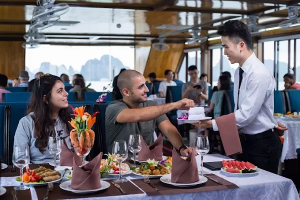 Alova Premium Day Cruise 3
