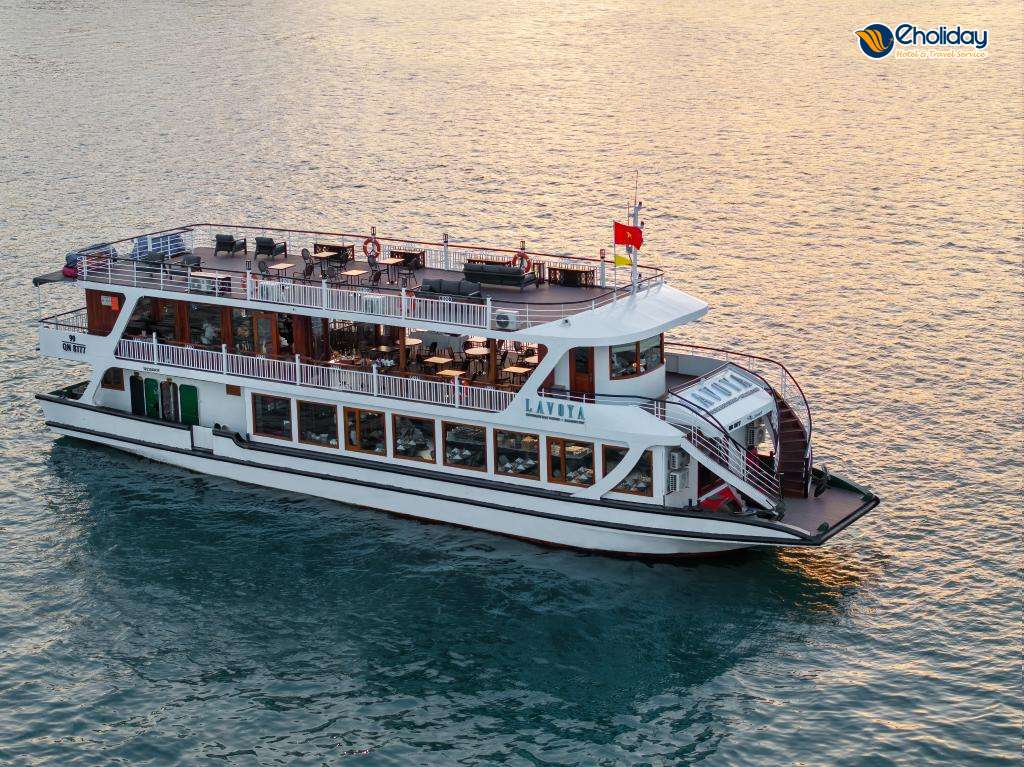 Du Thuyền Lavoya Boutique 4