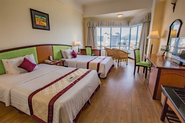 Khách Sạn Yosaka Sài Gòn Nha Trang Phòng Senior Deluxe