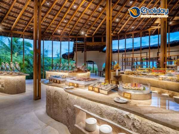 Ana Mandara Cam Ranh Resort Buffet