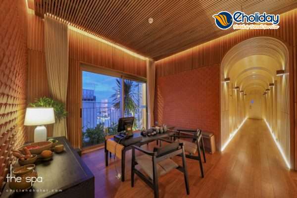 Chicland Đà Nẵng Beach Hotel 12