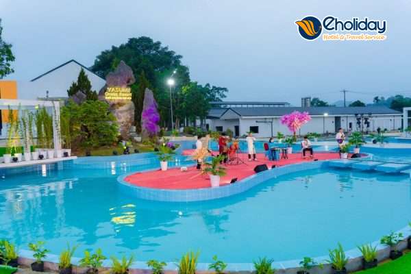 Yasumi Onsen Resort Hòa Bình Bể Bơi 3