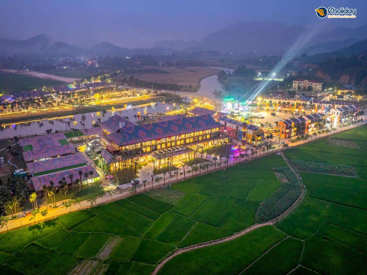 Flamingo Heritage Resort Tân Trào Tuyên Quang Ban đêm