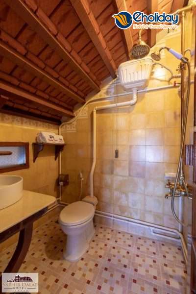 Khách Sạn Saphir Đà Lạt Phòng Tắm