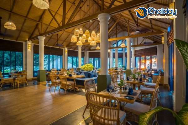 L'azure Resort & Spa 11
