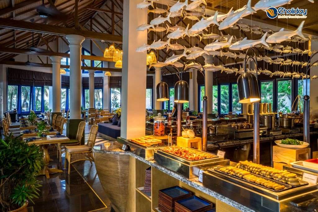 L'azure Resort & Spa 12