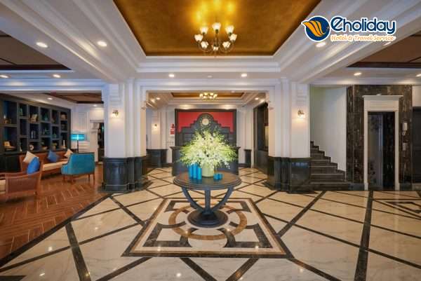 Manoir Des Arts Hotel 