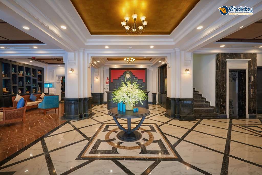 Manoir Des Arts Hotel