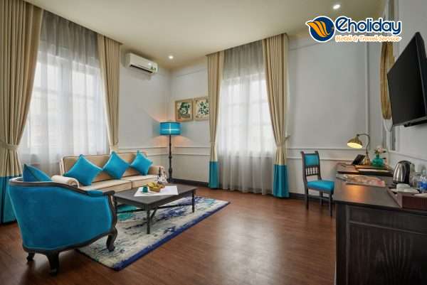 Manoir Des Arts Hotel 10