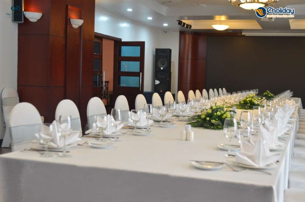 The Tray Hotel 1